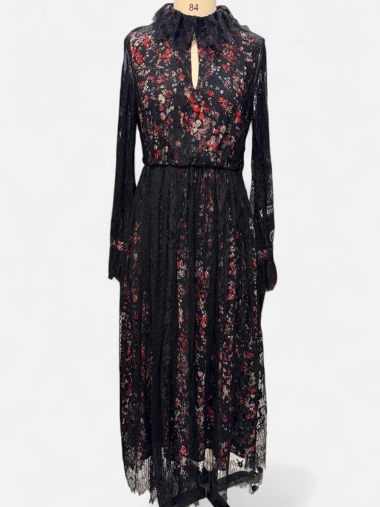 Dresses & Skirts - Black Floral Lace Long Sleeve Maxi Dress